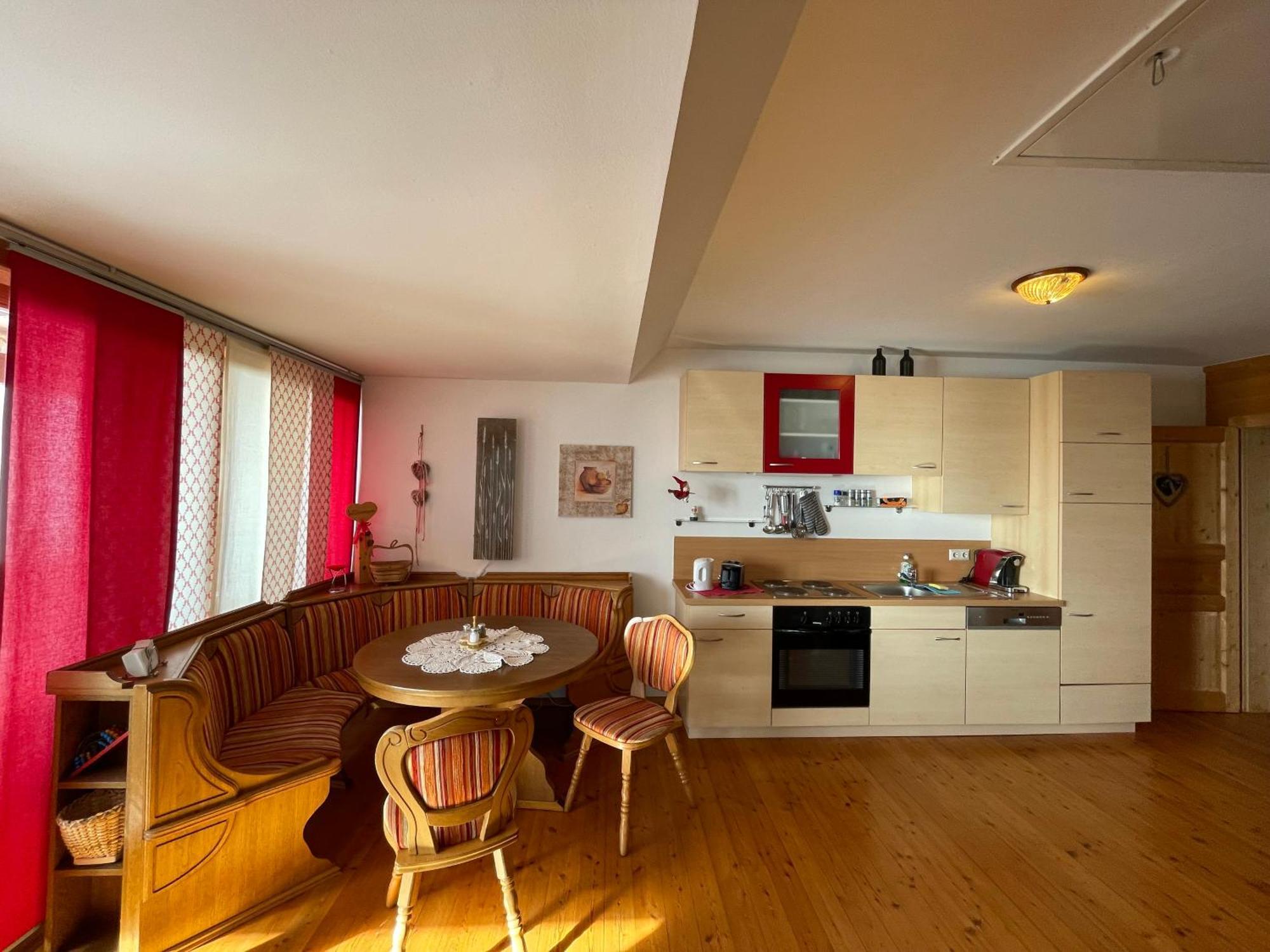 Apartments Im Almhaus Bachler Gundisch Bagian luar foto